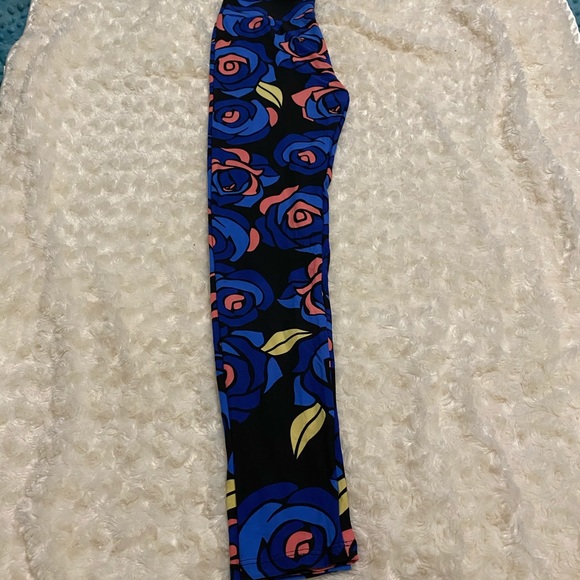 NWOT LLR Disney Roses OS Leggings 🦄 🚨 - Picture 5 of 6